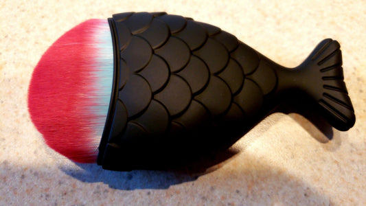 REK Cosmetics Blending Fishtail brush | REK Cosmetics | Luxury Clean Beauty by REK Cosmetics